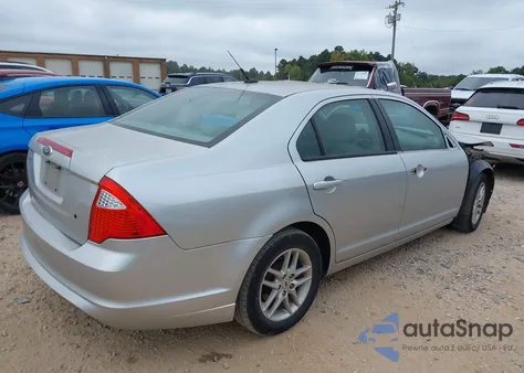 2012 Ford Fusion S из США, поврежденный, VIN 3FAHP0GAXCR147997